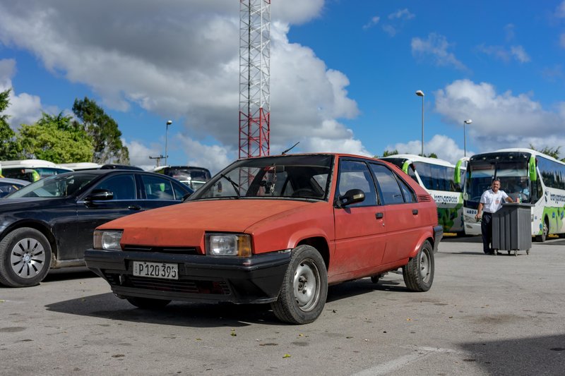 Illustration for article titled Here's What Cuba's Car Scene Looks Like In 2017